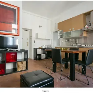 Splendido Bilocale In Via Orti - A Pochi Metri Dal Policlinico Appartement